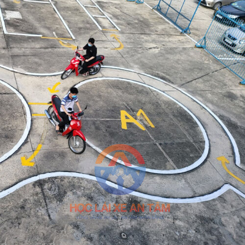 hoc-bang-lai-xe-may-a1