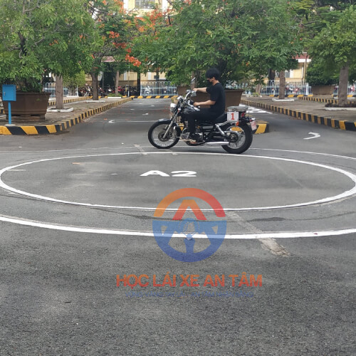 hoc-bang-lai-xe-may-a2